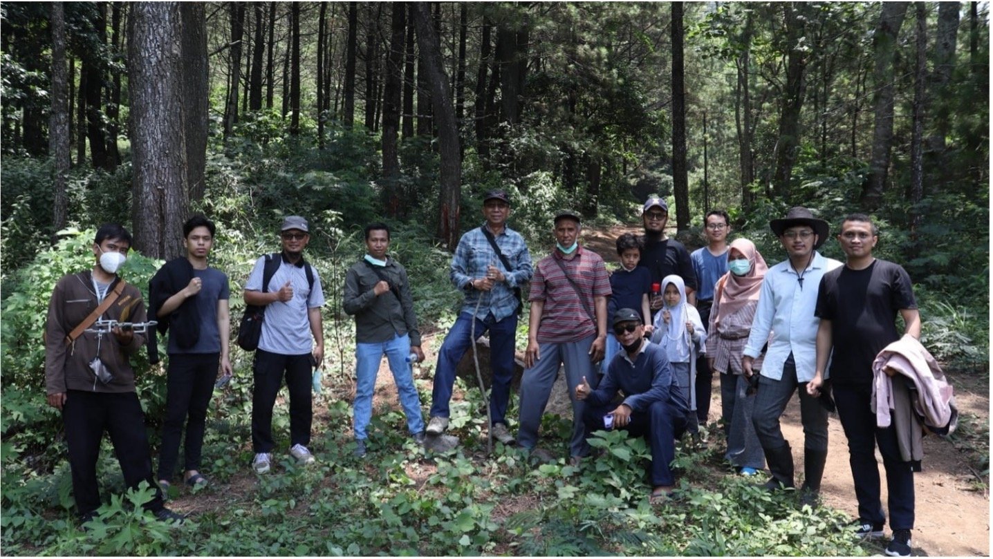 &nbsp;Survei Lahan Tanaman Rami (Foto: Rumah Kapas)