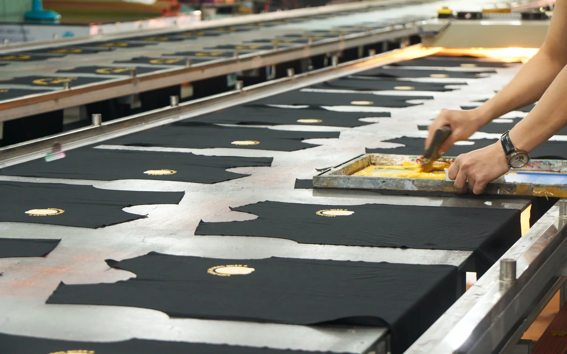 Sablon Kaos Konveksi di Surabaya. Foto : unsplash.com